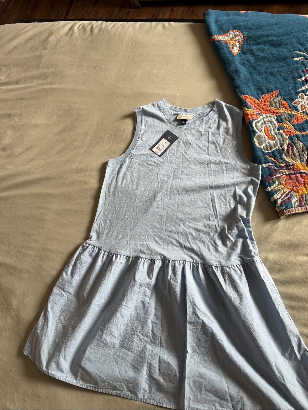 Universal Thread Light Blue Ruffle-Hem Sleeveless Tank - Picture 2 of 3